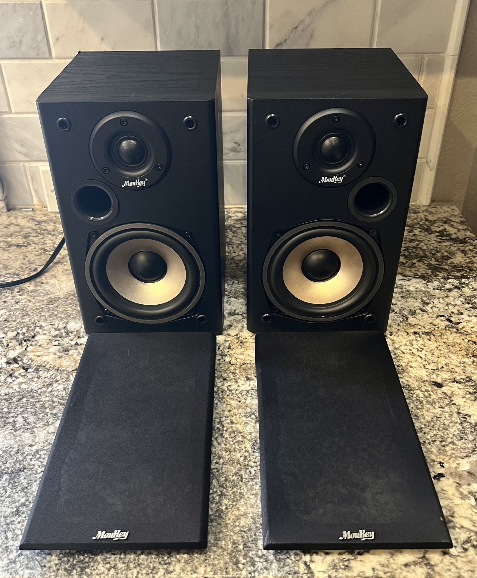 Moukey M20-1 Bookshelf Speakers