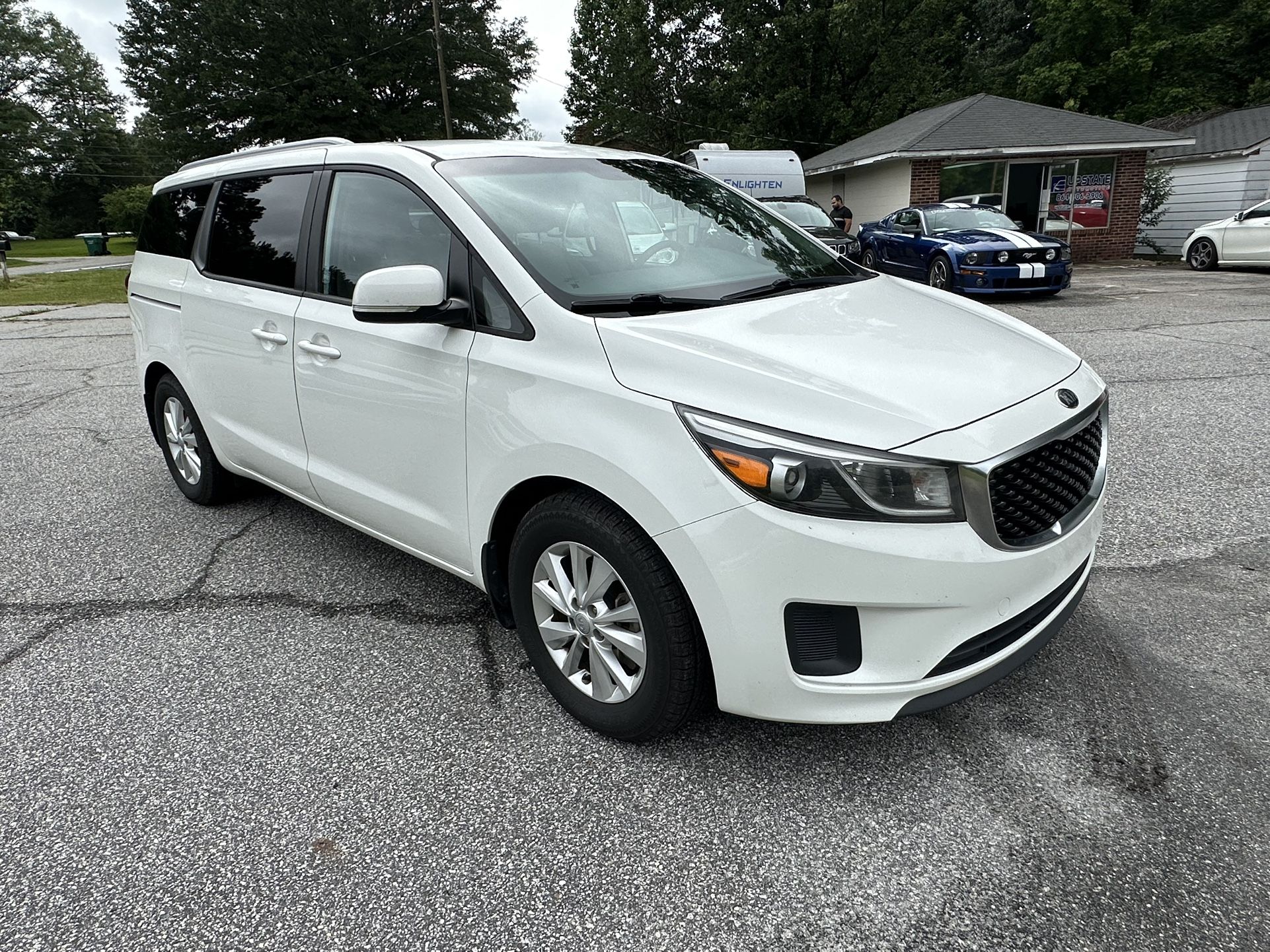 2016 KIA Sedona LX