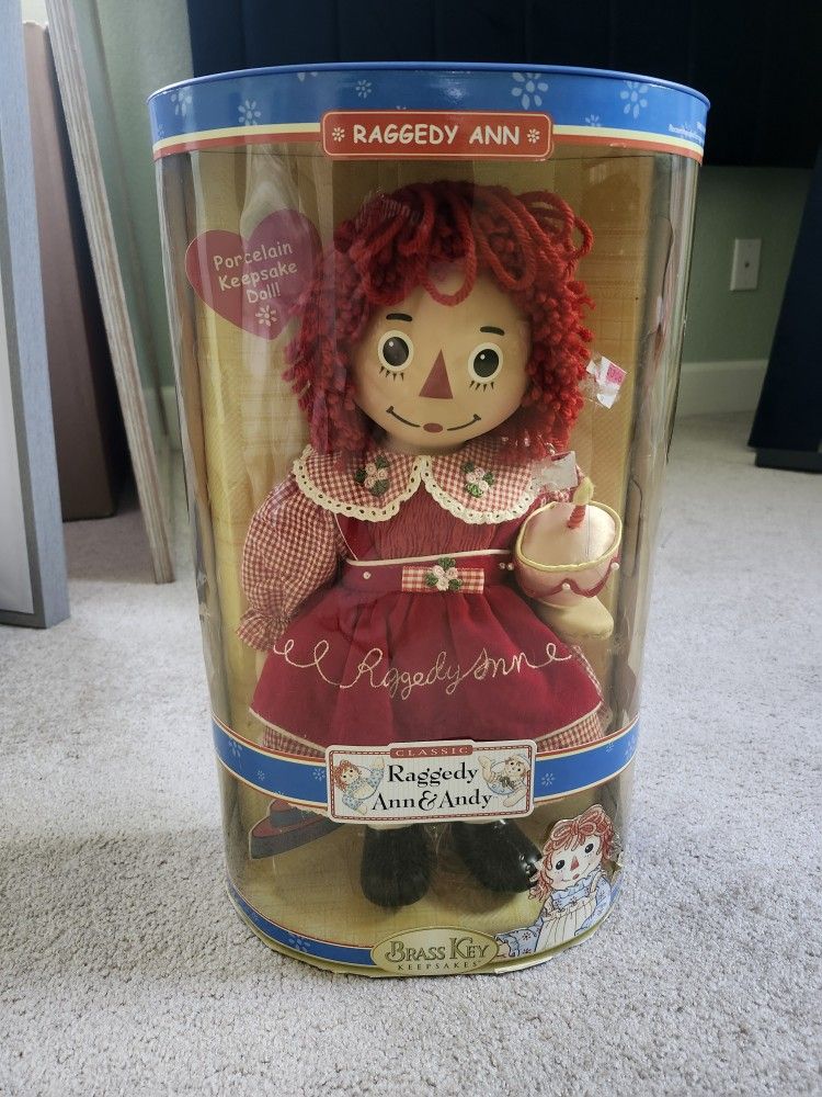 Raggedy Ann Porcelain Keepsake Doll.