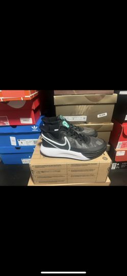 Kyrie 8 Orca size 13k