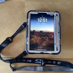 iPad mini 6 Wi-Fi 64GB - Space Gray w/ Apple Pencil And Case