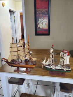 Display Boats