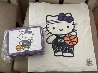 Hello Kitty Sacramento Kings Lunch Box! 1/16/25 Limited Edition comes with towel