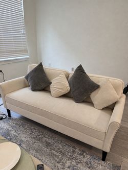 Cream white couch 5ft.8in Long  x 28in Wide