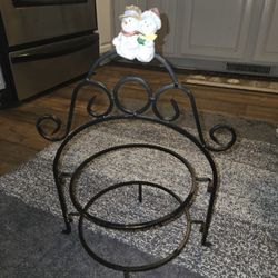 Wrought Iron Two Tier PL Ate Holder With Snow Man l On Top