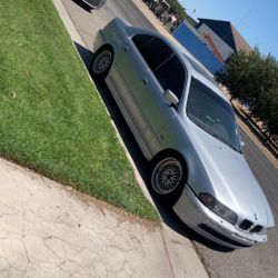 BMW 525i 01 E39
