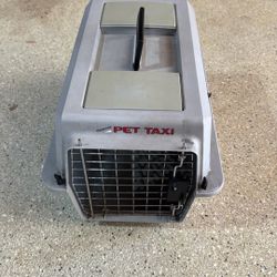 Pet Taxi Carrier 