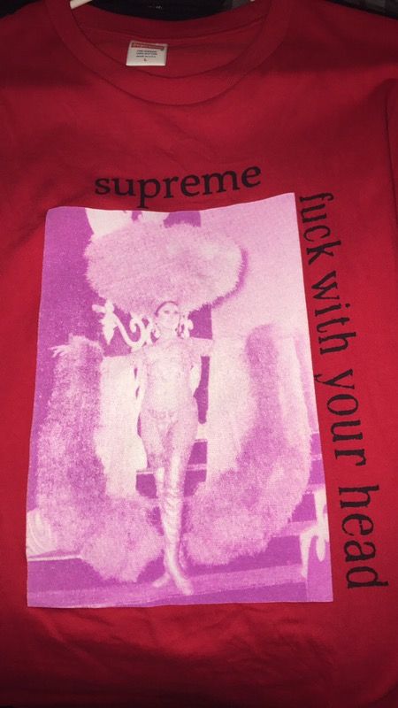 Supreme t shirt