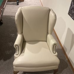 Charisma Chair 