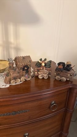 Woodland Express 3-piece train figurines