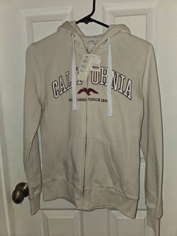 Sweater zip up
