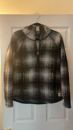 Northface Quarter Hoodie