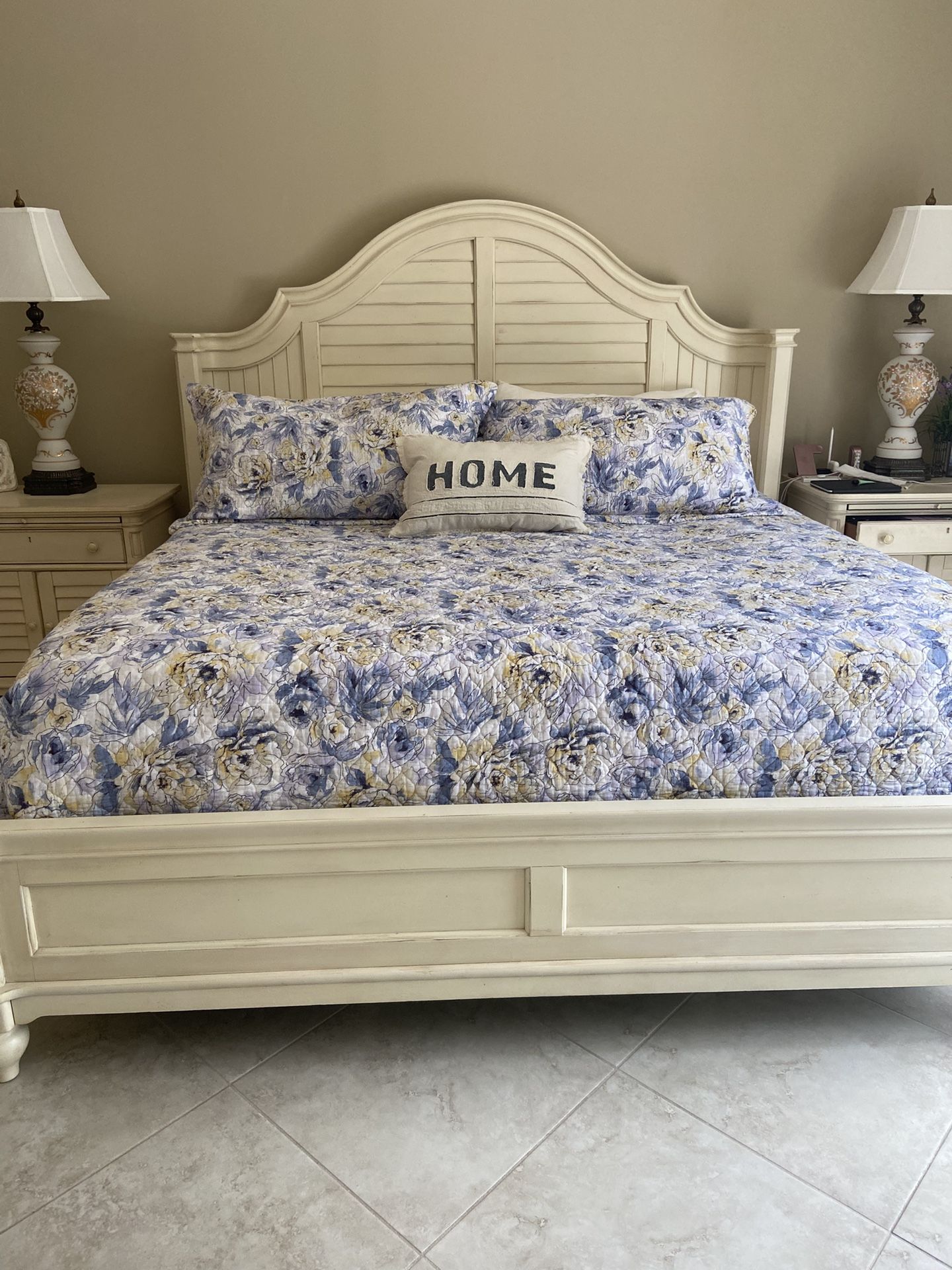 King Bedroom Set