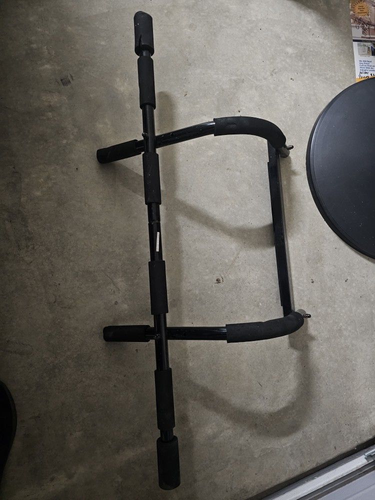 Pull Up Bar /Dip Bar