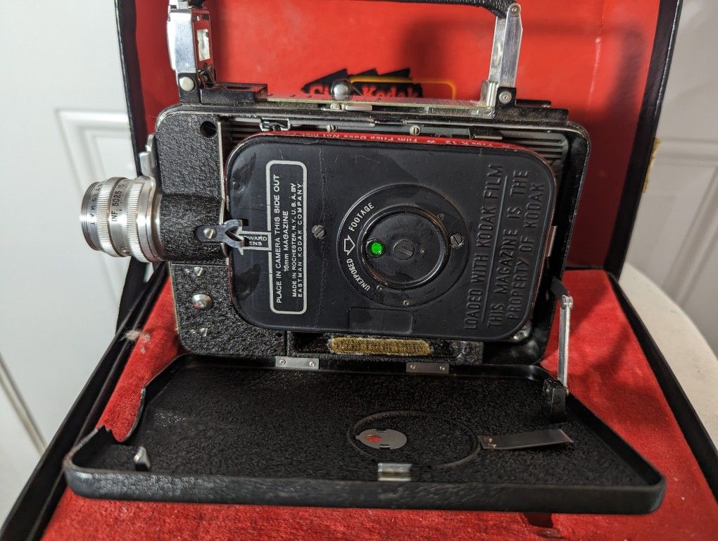 Vintage Rare Cine Kodak Magazine 16mm Movie Camera W/ Original Box