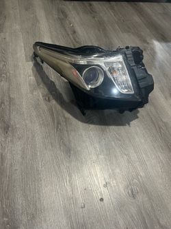 Cadillac ATS 2013-2016 Headlight
