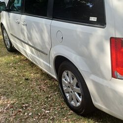 2013 Chrysler Town & Country
