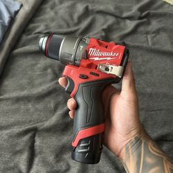 Milwaukee M12 Fuel Drill NEW