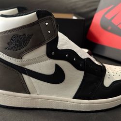 Air Jordan 1 Retro High OG dark mocha black men’s 7.5
