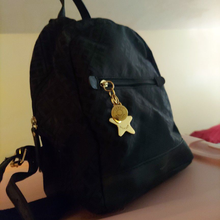 Tommy Hilfiger Mini Backpack Black/Gold 