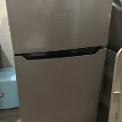 Mini Fridge With Freezer