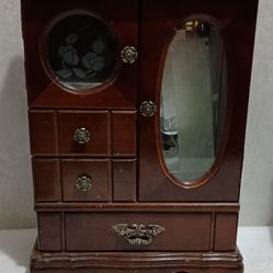 Vintage Jewelry Box 