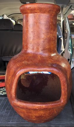 Clay Chimenea