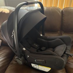Nuna carseat