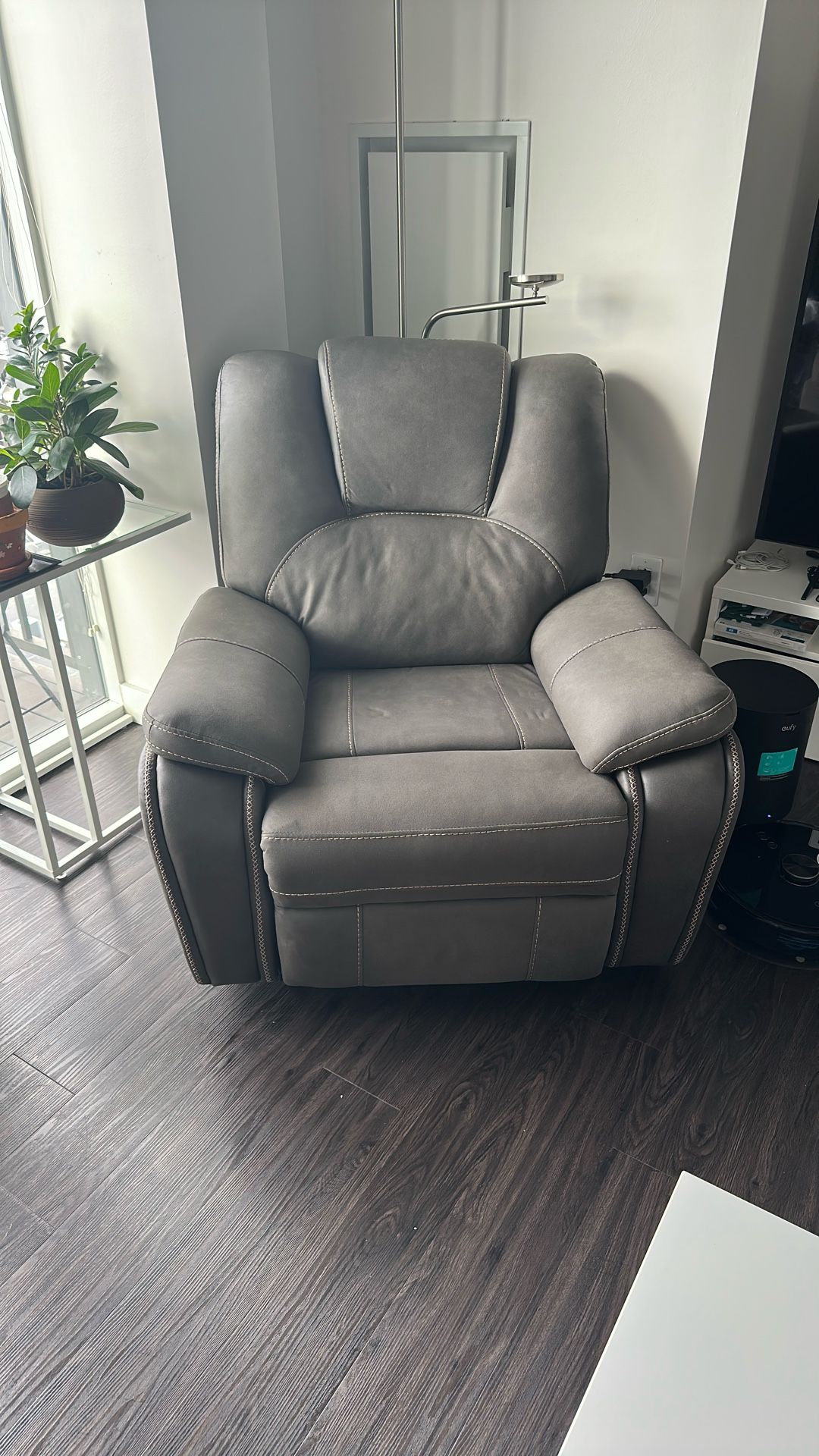 Comfortable Recliner – Like New, Grey Faux Leather, Great Condition