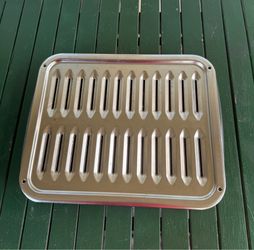 Brand new 2-piece range broiler pan