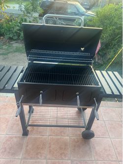 Charcoal grill