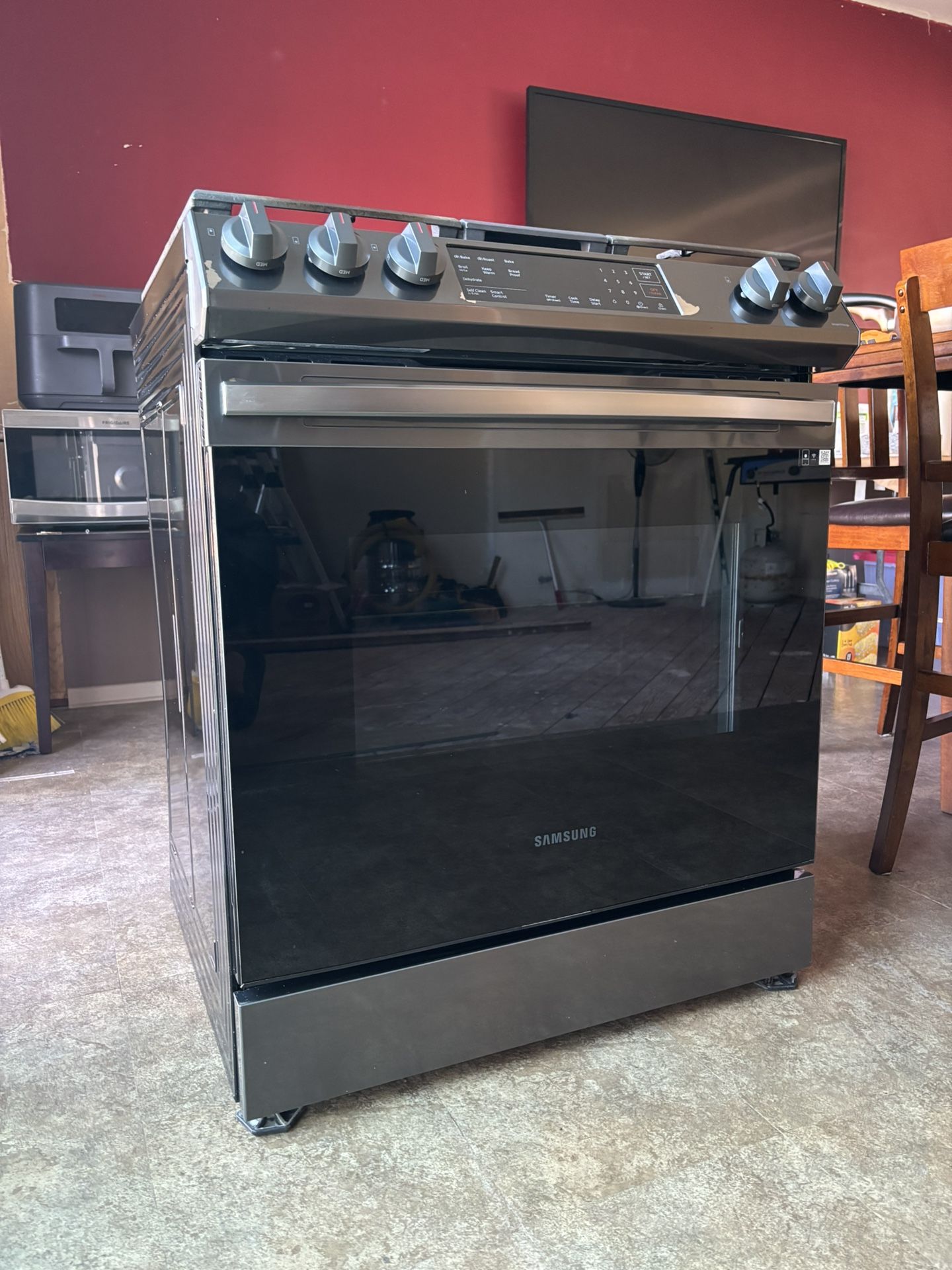Samsung Gas 5 Burner Stove/Oven