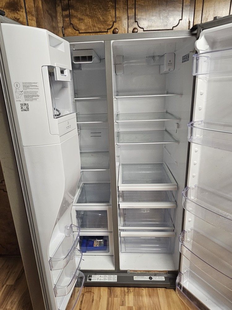 Barely Used Whirlpool $650 Obo