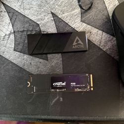 Crucial 1TB P310 Gen4 NVMe SSD + Arctic Heatsink + Razer Keyboard Bundle