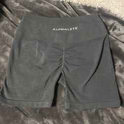 Alphalete amplify Shorts 