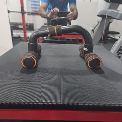 FREE - Push Up Stand (1)