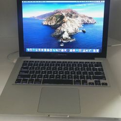 MacBook Pro 13” 2.5 8gb Ram 500gb Ssd