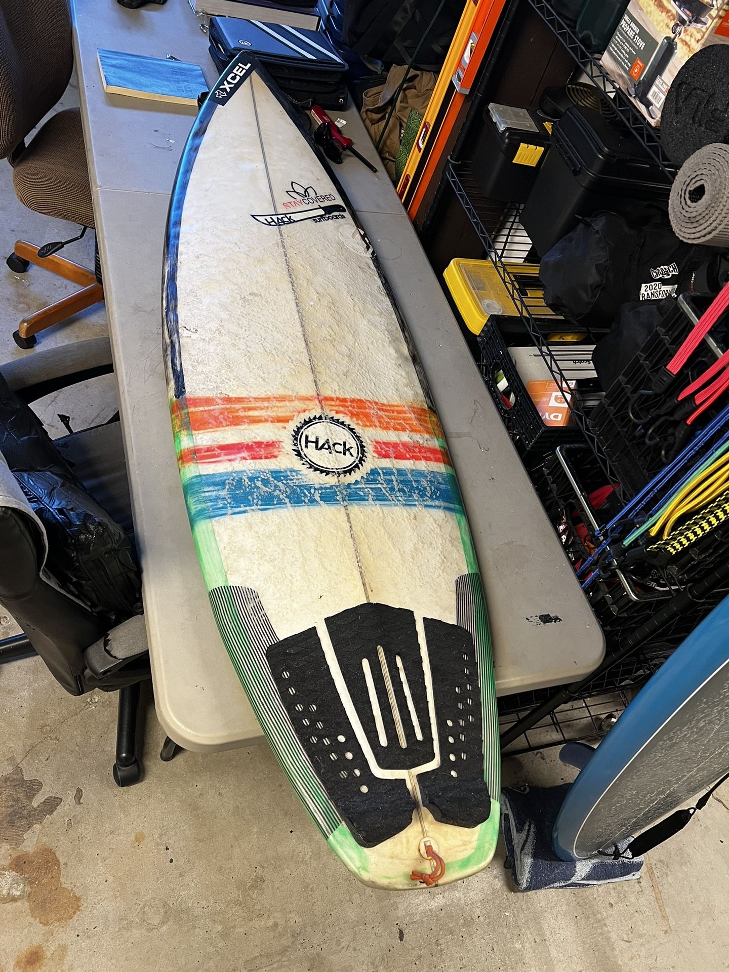 Hack Surfboard 6’3”