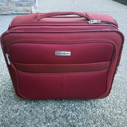 Samsonite carryon 
