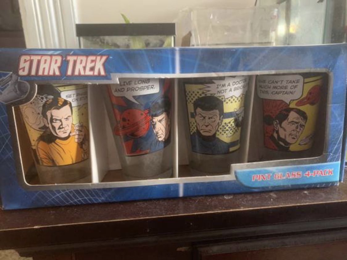 Cups- Vintage Rare Star Trek Pint Glass (4 Total)