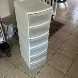 sterilite brand plastic drawers 