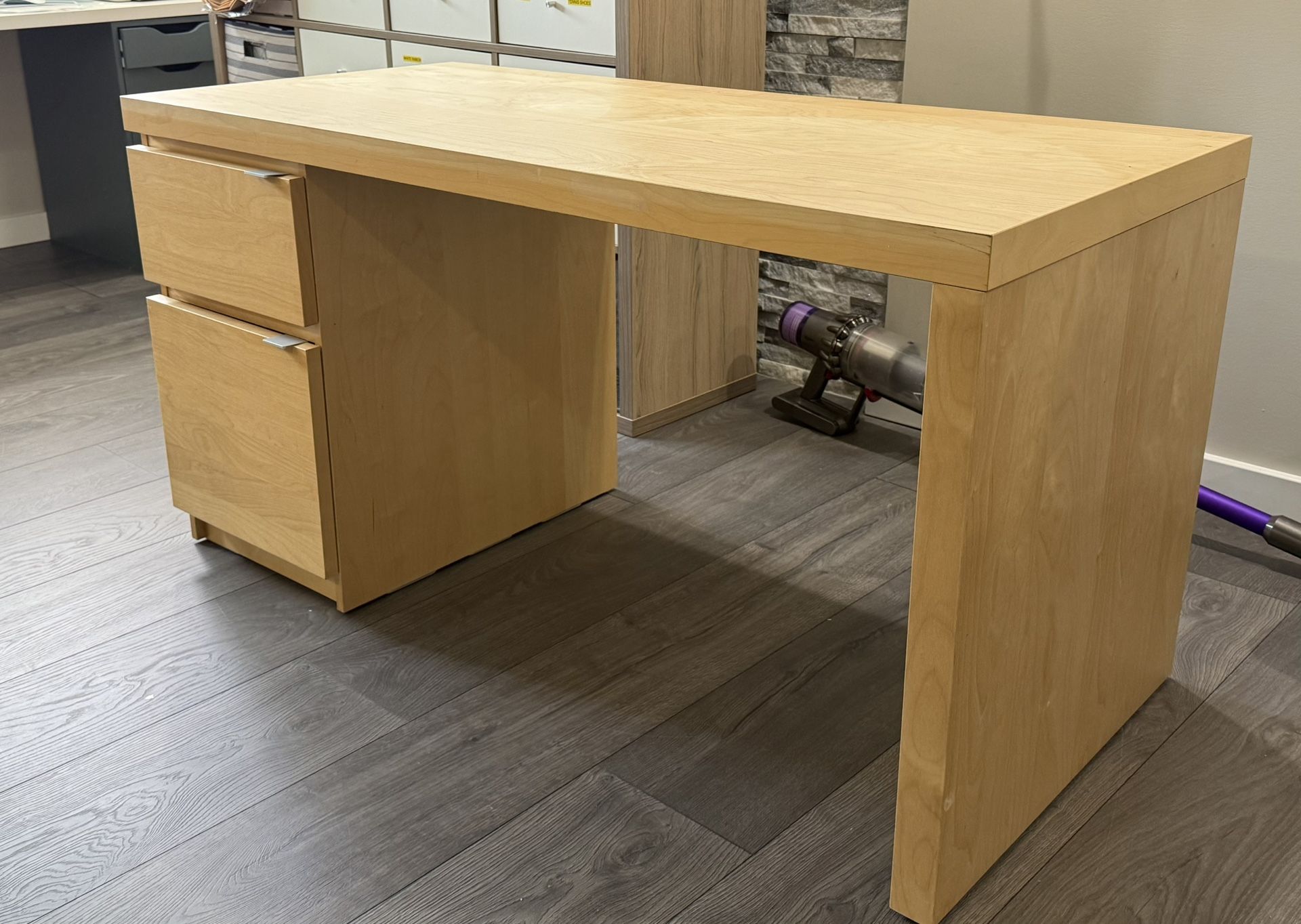 Office desk/ Computer Table