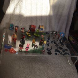 Collectible Miniature Figures 