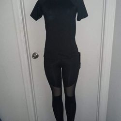 New Women's 2 Piece Set Size S/M