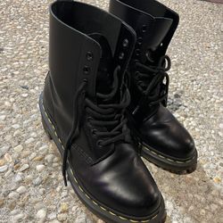 Doc Marten Boots