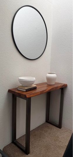 Mirror and entrance table