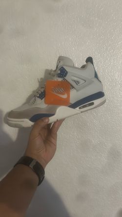 Jordan 4 