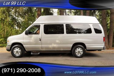 2012 Ford E-350 Super Duty