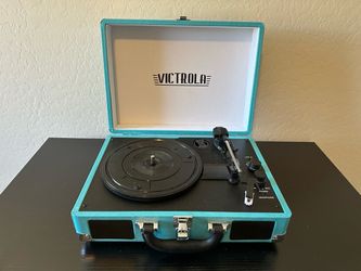 Record player with Bluetooth