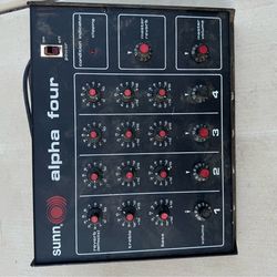 Sunn Audio Mixer